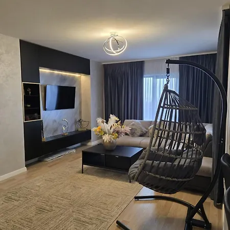 Luxury 2 Bedroom Apartment